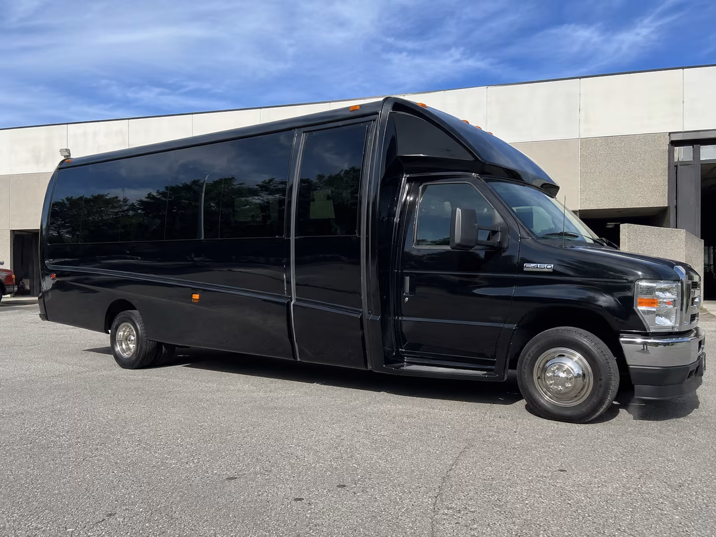 book the perfect ride for your next airport transfer 4