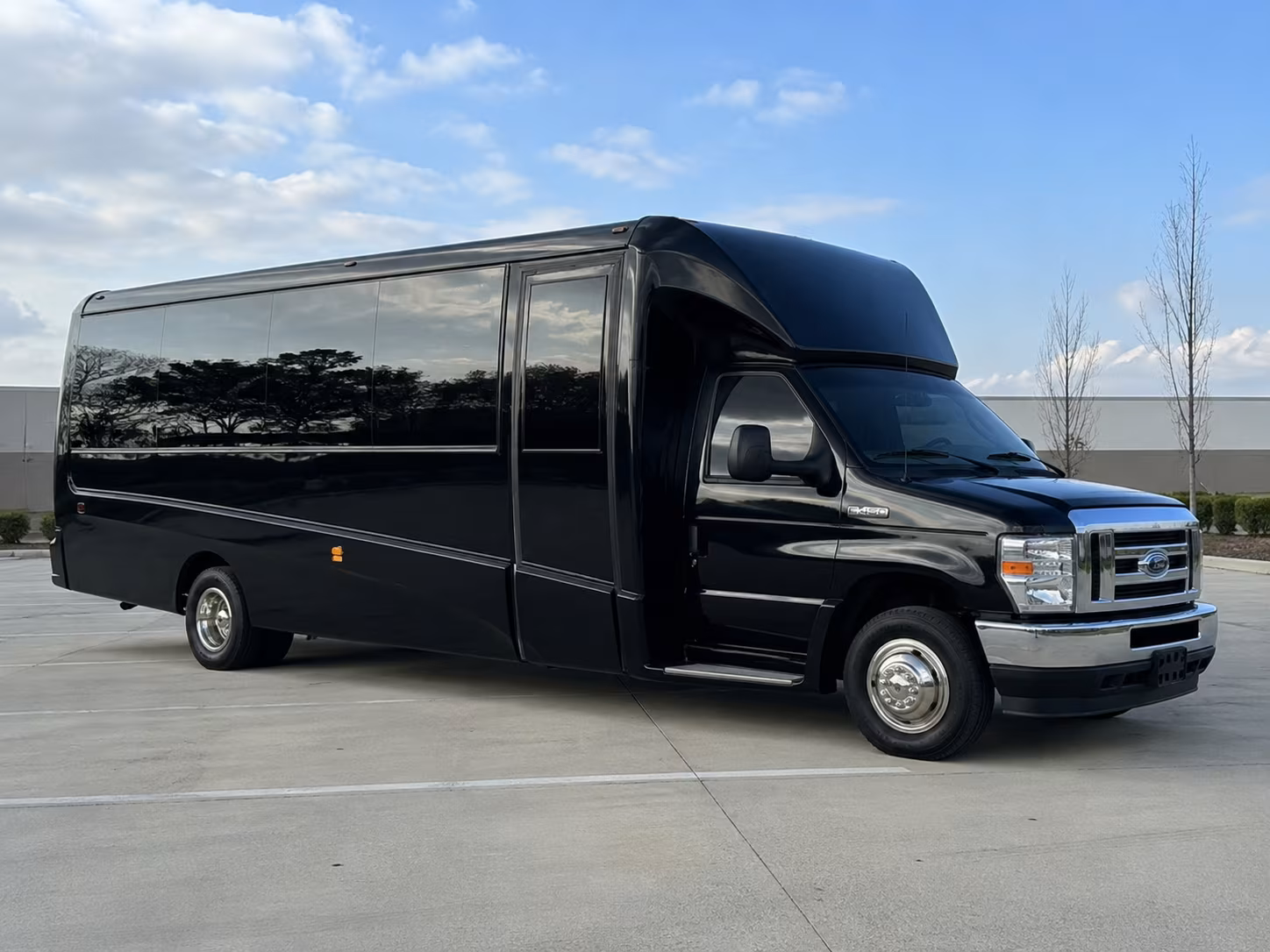 minibus rentals for bachelorette wine tours from pittsburg to the tri valley