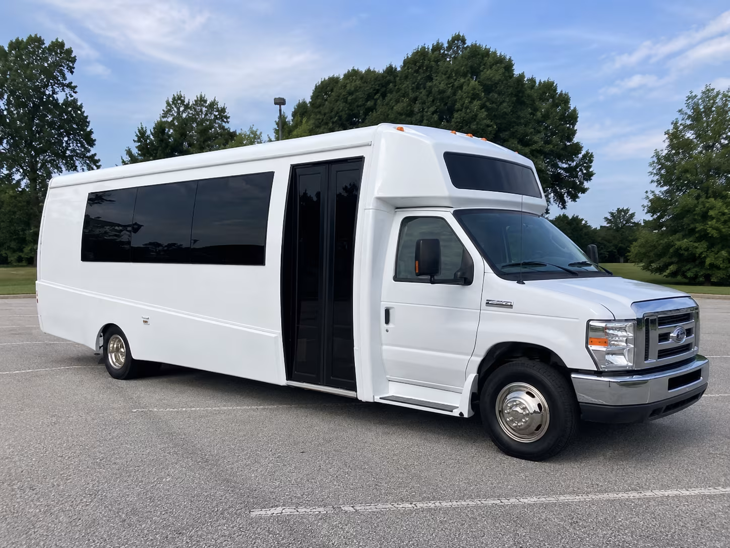 pittsburg 18 passenger party bus