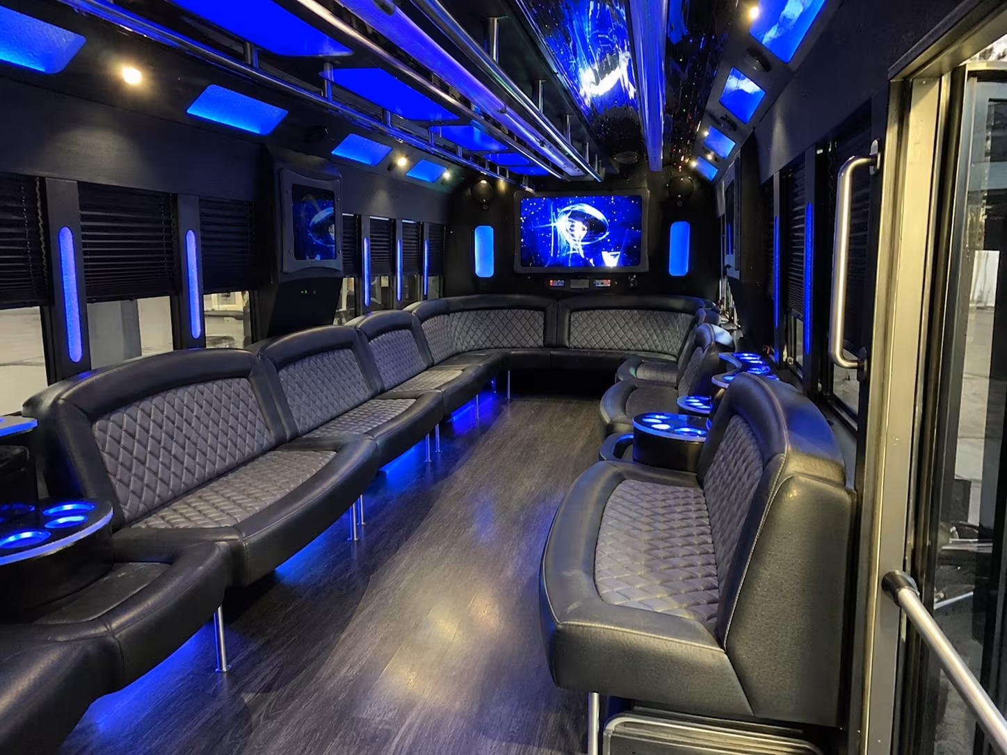 pittsburg 28 passenger party bus interior