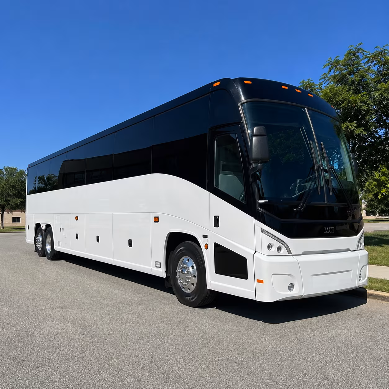 pittsburg 40 passenger charter bus