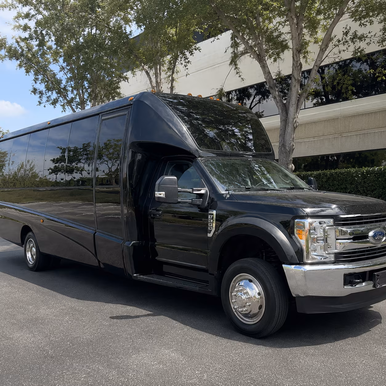 pittsburg wedding party bus rental